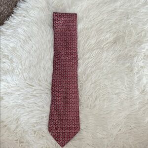 Hermes Crimson and Ivory Patterned  Silk Tie